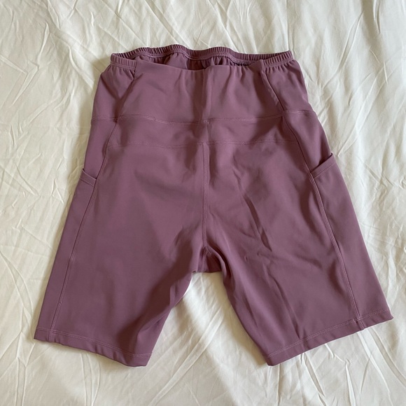 JOYSPELS Maternity Shorts with Pockets - 8” - Picture 5 of 7